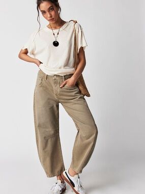 Free People Barrel Jeans in Taupe